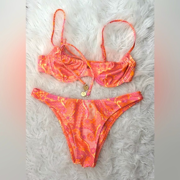 Kulani Kinis Other - Kulani Kinis Bikini Set - Size S Top/M bottoms | Color: Citrus Sunrise